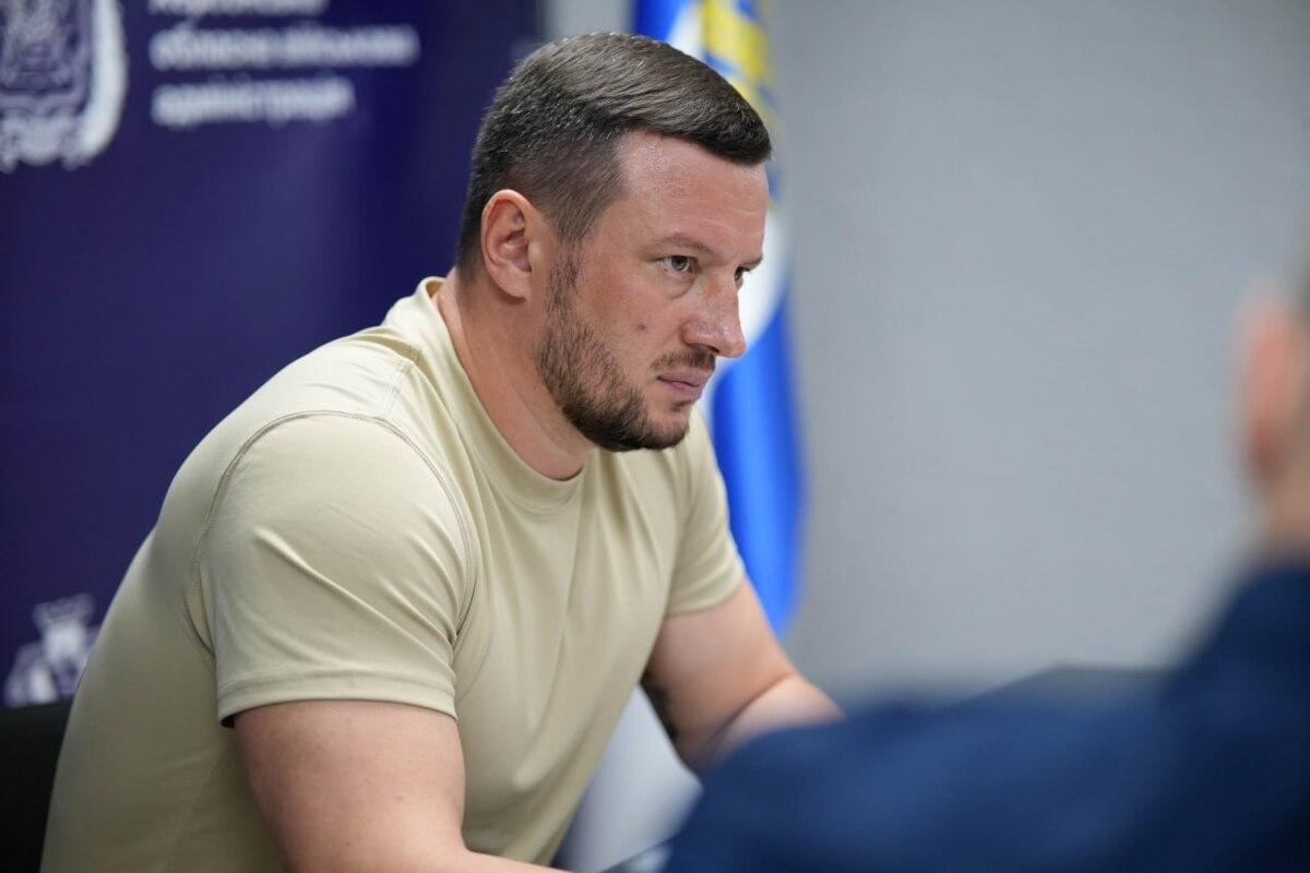 росіяни "стирають" Херсон, застосовуючи тактику, як у Маріуполі (ВІДЕО) росіяни "стирають" Херсон, застосовуючи тактику, як у Маріуполі (ВІДЕО)