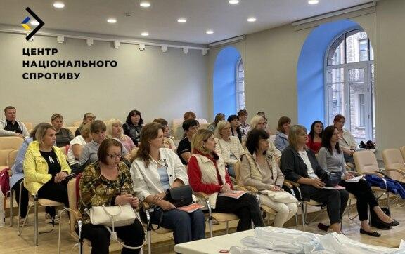 Освіта під дулом пропаганди: вчителів з ТОТ змушують виховувати "рускій мір"