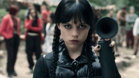 Сериал, который очень любит себя. 12 мыслей после просмотра "Уэнздей" Сериал, который очень любит себя. 12 мыслей после просмотра "Уэнздей"