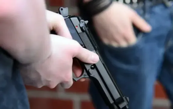 Конфлікт у львівському "Арсені": що насправді сталося замість "захоплення заручників" Конфлікт у львівському "Арсені": що насправді сталося замість "захоплення заручників"