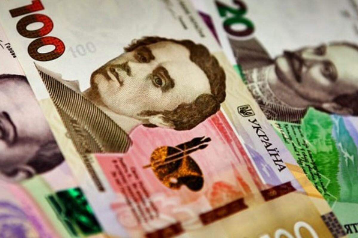 В Україні з 1 вересня зростуть президентські стипендії