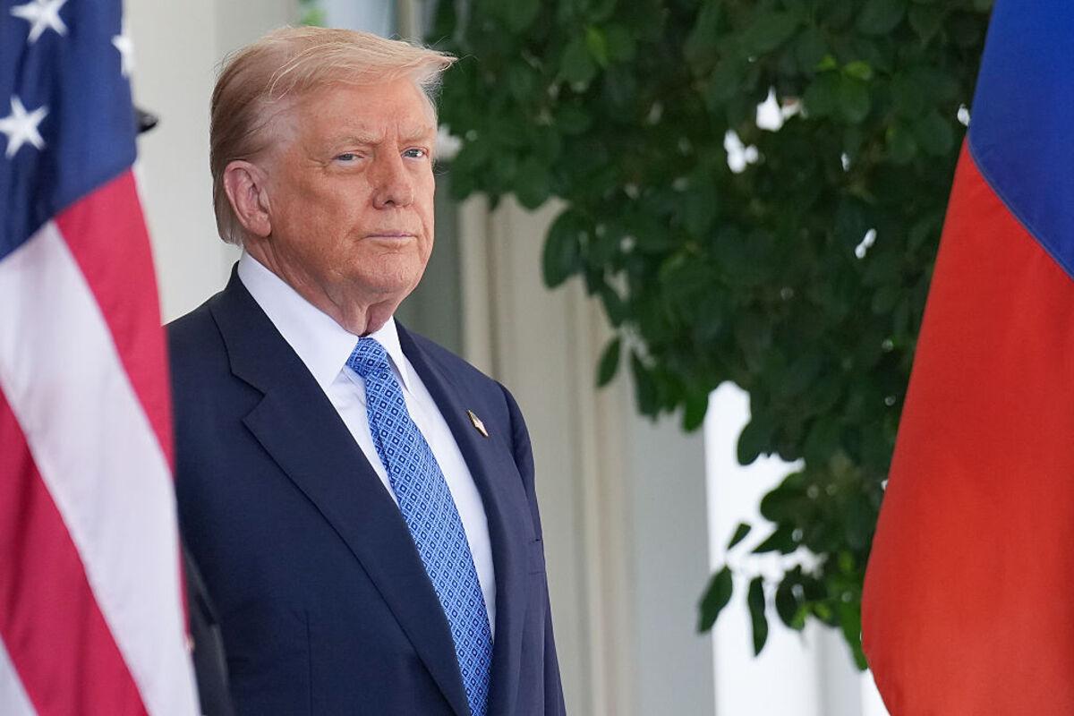 Мир в стиле Трампа: встреча на Аляске и неожиданные идеи по украинским границам / Фото: Getty Images Мир в стиле Трампа: встреча на Аляске и неожиданные идеи по украинским границам / Фото: Getty Images