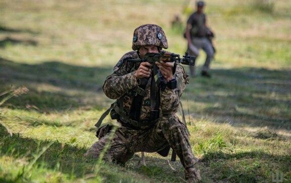 Знищено сотні одиниць техніки за добу: втрати ворога та ситуація на фронті