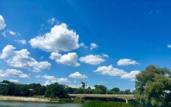 Ожидается мало облаков, много солнца и отсутствие осадков