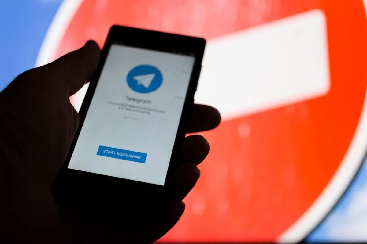 россия готовит запрет звонков в WhatsApp и Telegram