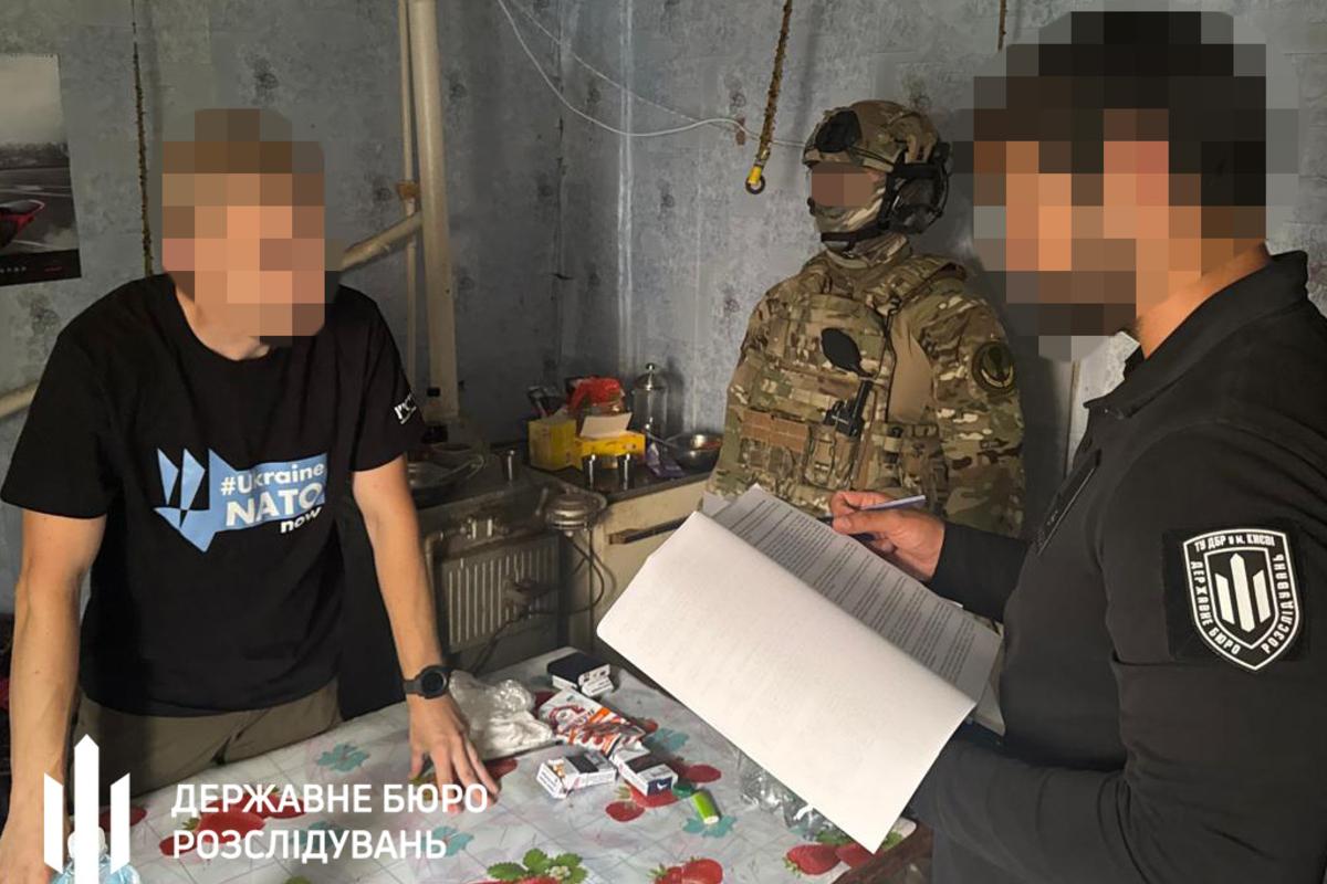 Гуляв Києвом і отримував зарплату: нові подробиці справи військового з Київщини / Фото: ДБР Гуляв Києвом і отримував зарплату: нові подробиці справи військового з Київщини / Фото: ДБР