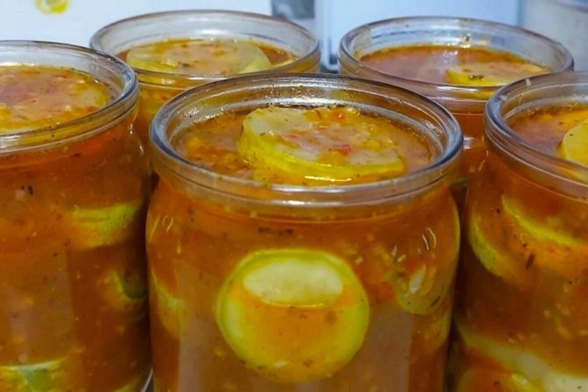 Ароматні кабачки в соусі “Сацебелі” на зиму