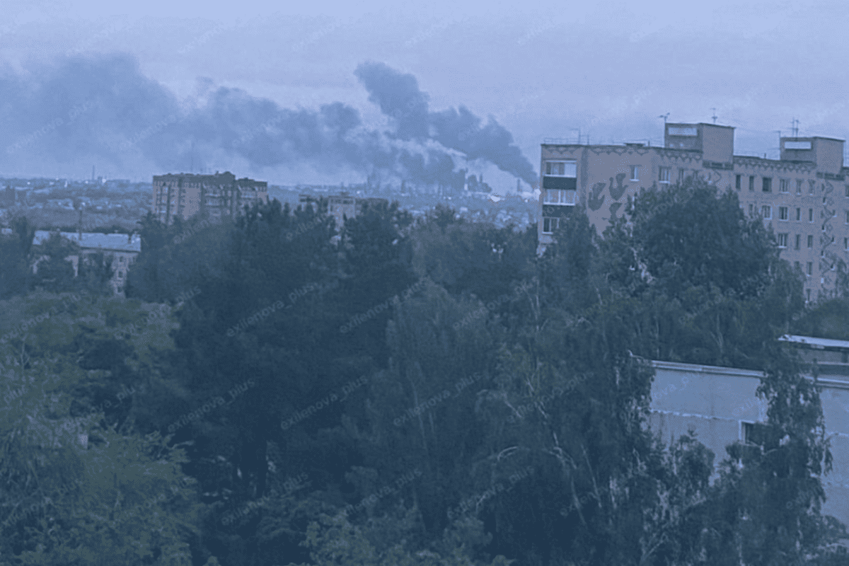 У російській Сизрані добряче дісталося НПЗ. Відео