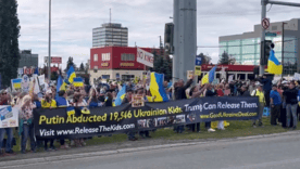Жителі Аляски напередодні зустрічі Трампа й путіна вийшли на мітинг на підтримку України/Фото: Ostap Yarysh / Х Жителі Аляски напередодні зустрічі Трампа й путіна вийшли на мітинг на підтримку України