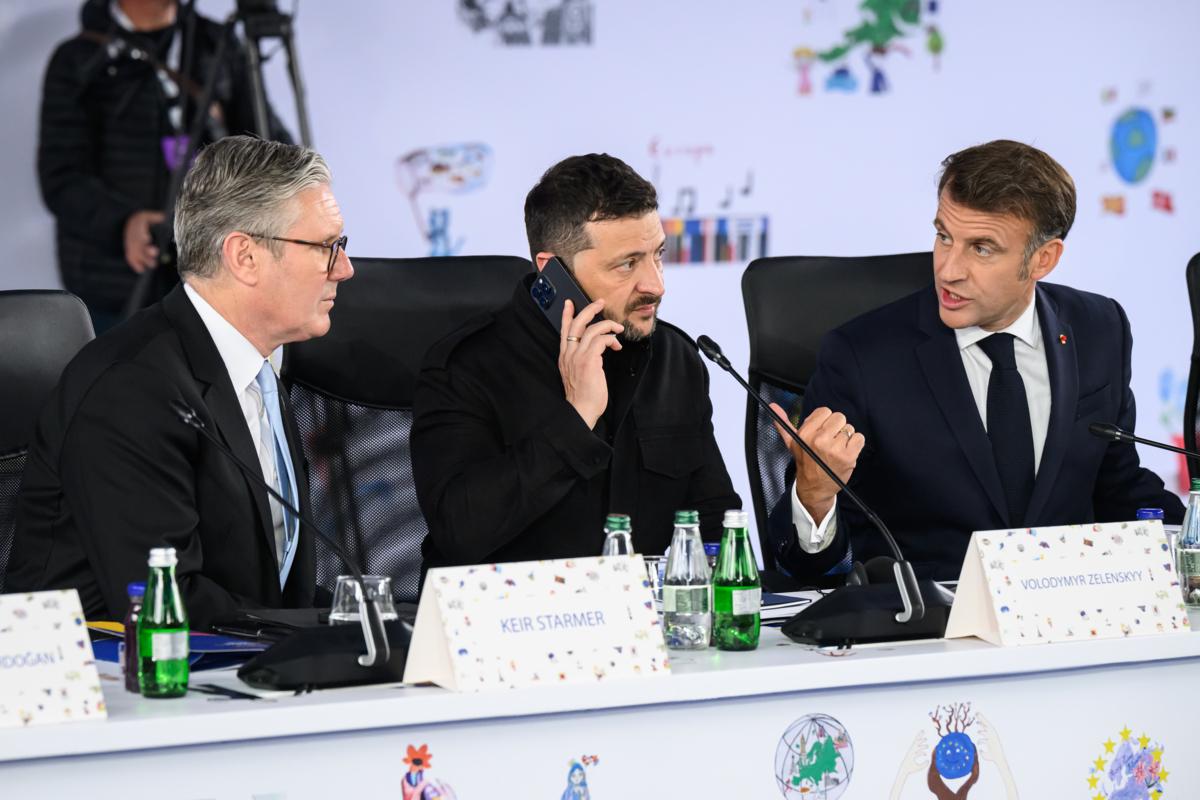 Макрон раскрыл, почему Кремль блокирует мирные переговоры. Фото: GettyImages/Автор- Leon Neal Эмманюэль Макрон