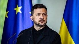 Зеленский: «Территориальные вопросы могут обсуждаться только в трехстороннем формате» Зеленский: «Территориальные вопросы могут обсуждаться только в трехстороннем формате»