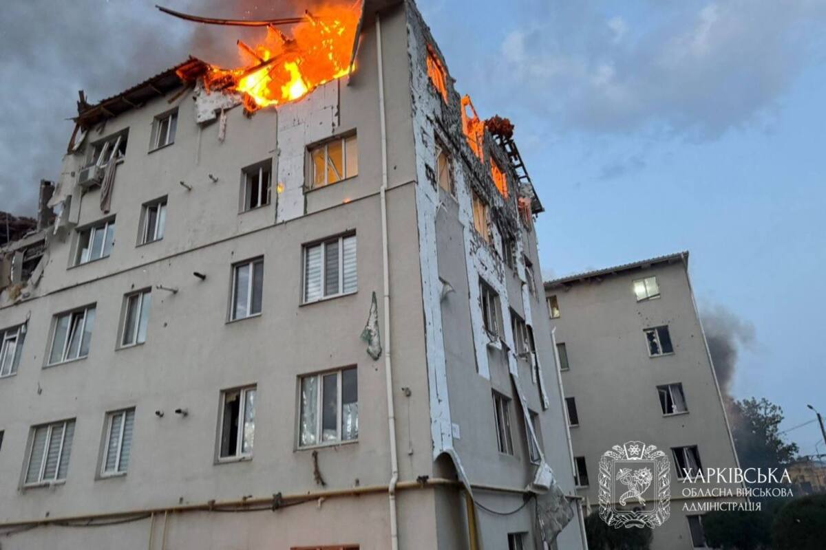 У Харкові російський дрон влучив у житловий будинок/Фото: Харківська ОВА Російський дрон атакував житловий будинок у Харкові: число жертв зростає, серед них дитина