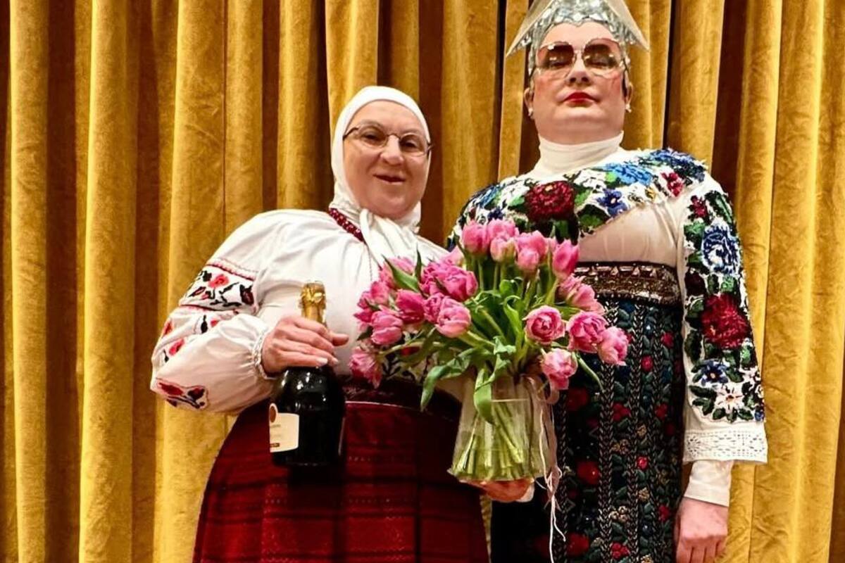 Зворушливе фото: "мама" Сердючки показала свою рідну маму
