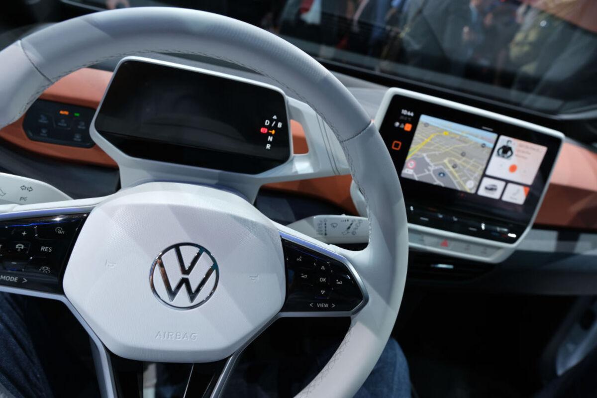 Volkswagen обвиняют в смертельных авариях из-за сенсорных кнопок на руле