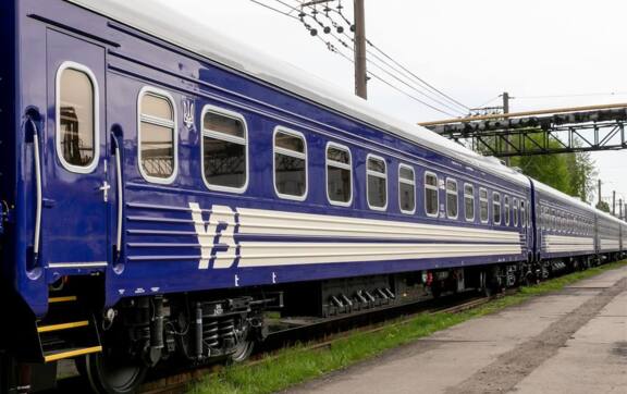 Из-за повреждения железнодорожной сети несколько поездов на Киев задерживаются/Фото: Укрзализныця Ночной обстрел в Житомирской области вызвал задержку ряда поездов: список рейсов
