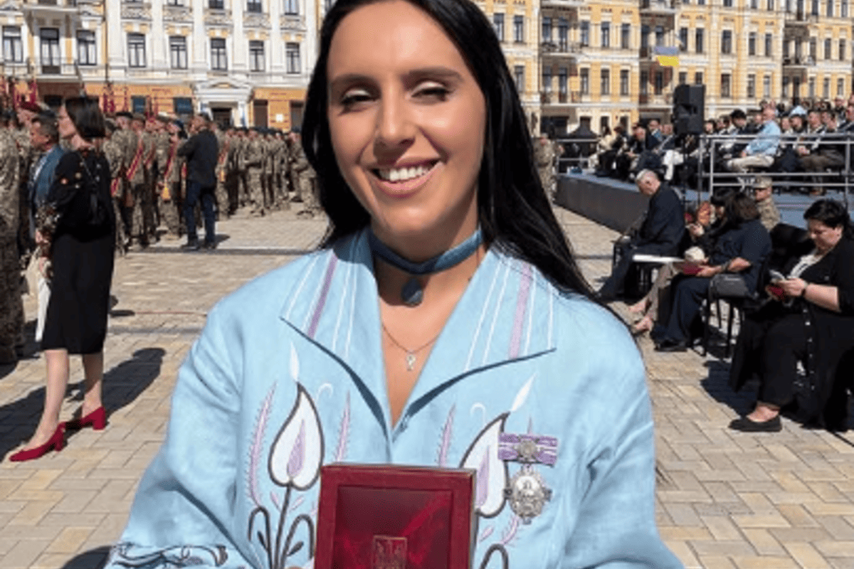 Зеленский наградил Джамалу Орденом княгини Ольги / Фото: Instagram певицы Зеленский наградил Джамалу Орденом княгини Ольги