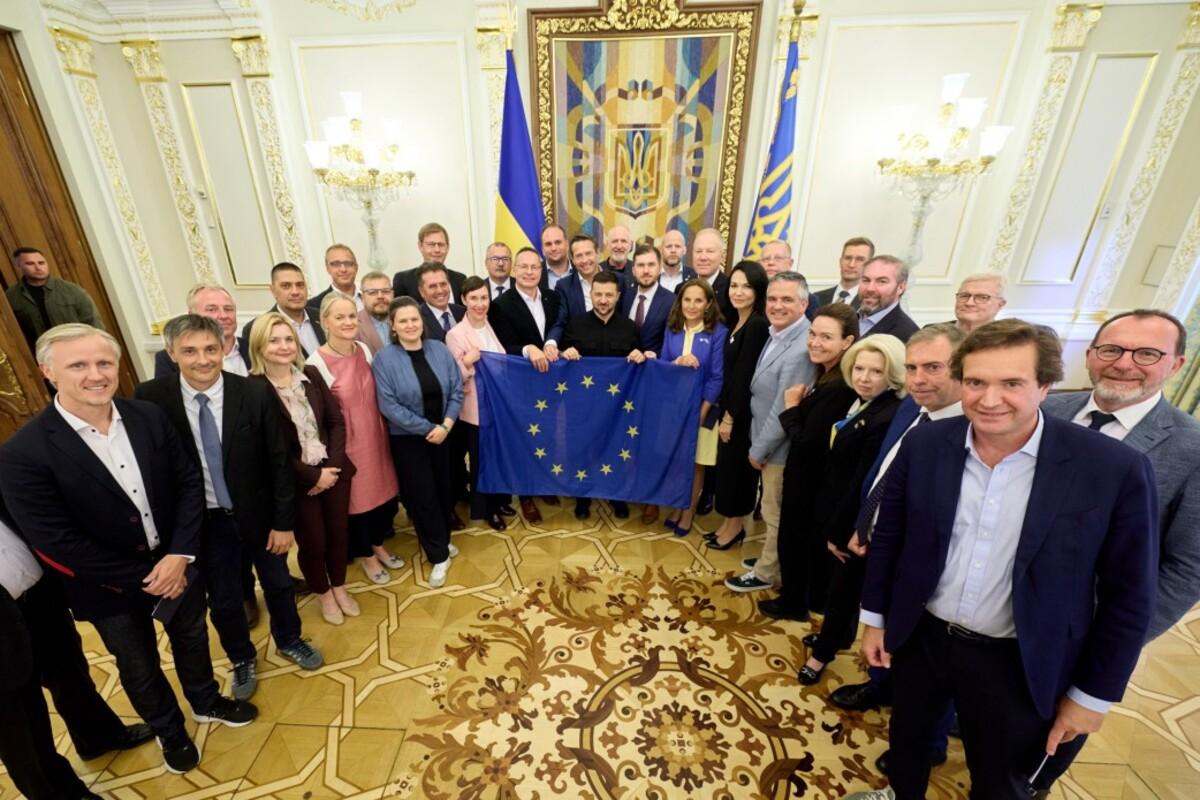 Зеленский встретился с делегацией United for Ukraine: обсудили гарантии безопасности / Фото: Президент Украины Зеленский встретился с делегацией United for Ukraine: обсудили гарантии безопасности / Фото: Президент Украины