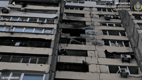 Атака на Херсон: ворожий дрон спричинив вибух у багатоповерхівці, поранено двох жінок/Фото: Херсонська ОВА Терор Херсона: російський дрон влучив у житловий будинок, є постраждалі