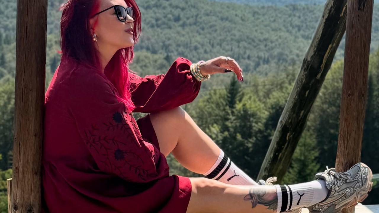 "Поздравляю с уничтожением семьи": Юлию Юрину захейтили из-за развода