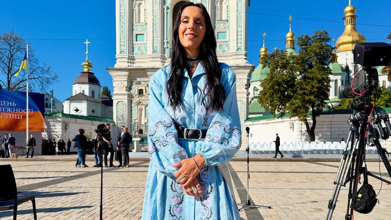 Джамала удивила всех! Ее новый трек "Зоря" - это смесь техно и народной музыки