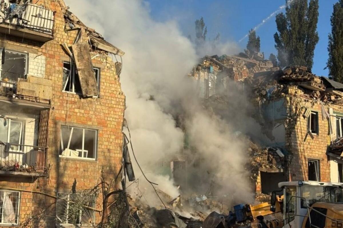 Число погибших в Киеве из-за российской атаки увеличилось до 15 человек, среди них четверо детей – КГВА Число погибших в Киеве из-за российской атаки увеличилось до 15 человек, среди них четверо детей – КГВА