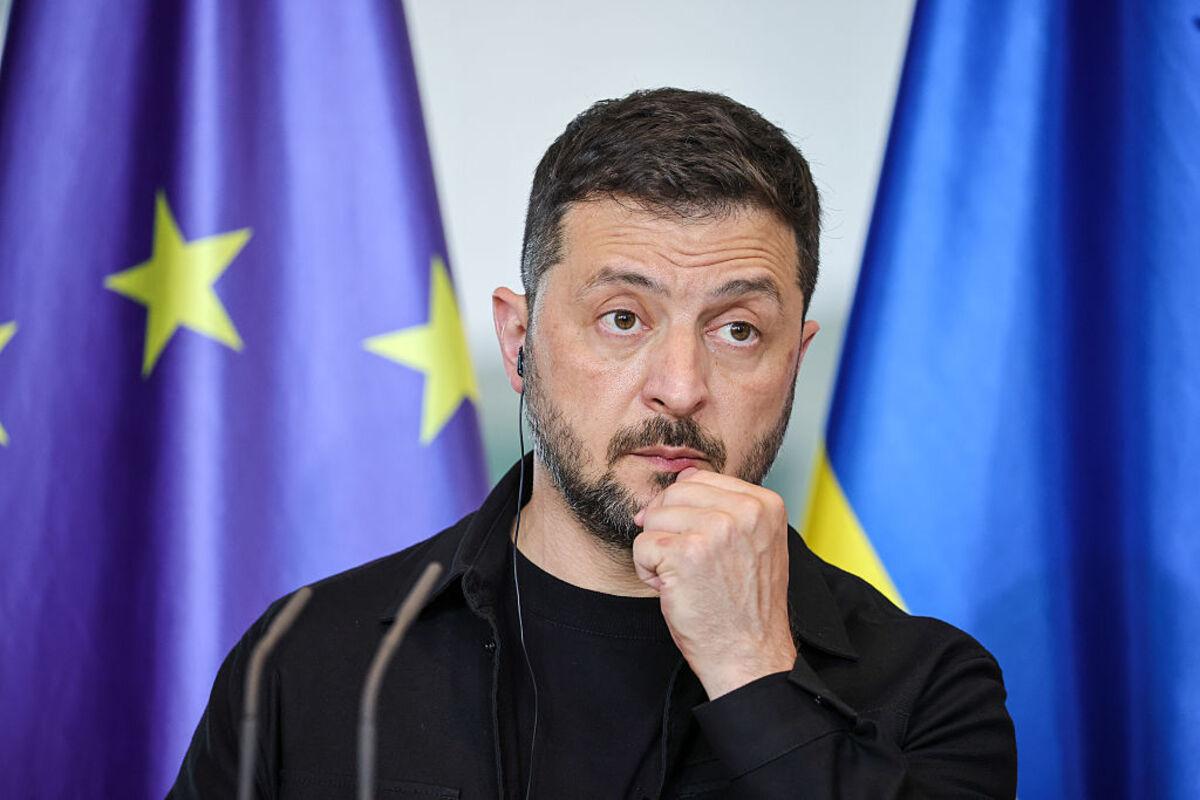Зеленский подписал закон об основах государственной политики национальной памяти/Фото: Getty Images Зеленський підписав закон, який вводить термін "рашизм"