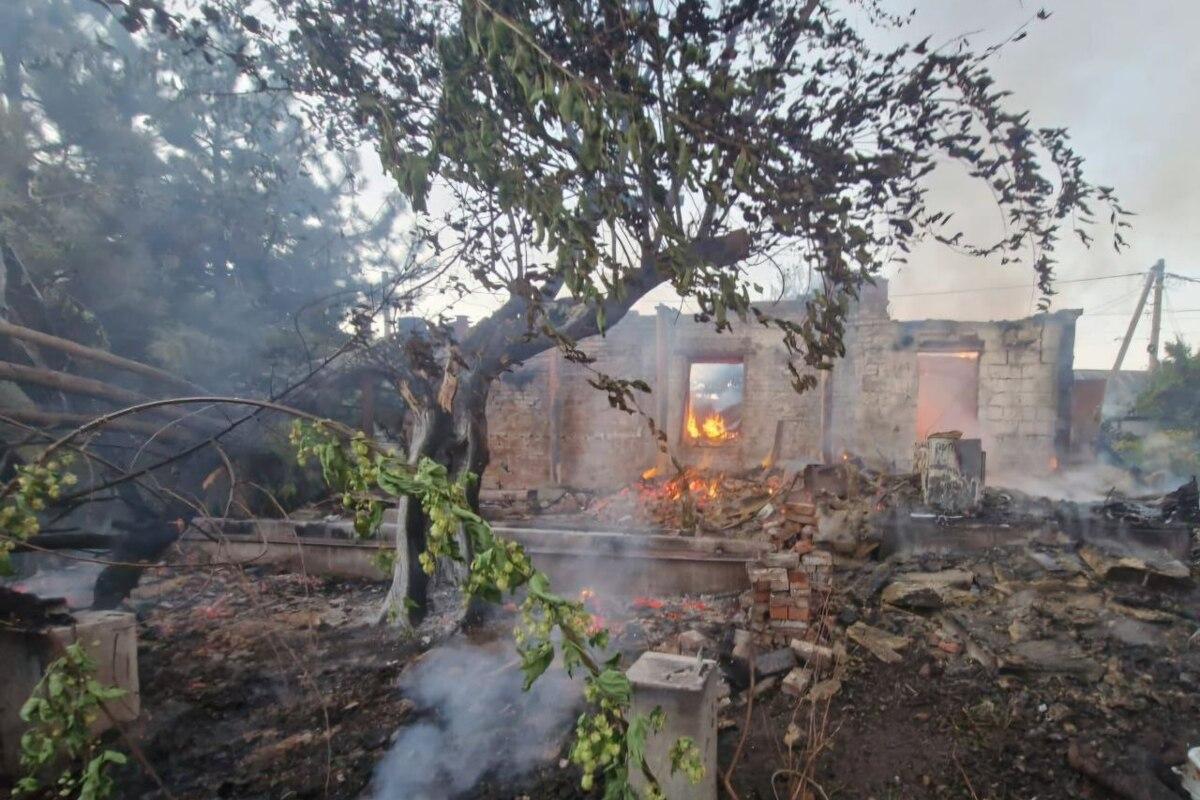 Пожежі та руйнування: наслідки нічного терору на Дніпропетровщині Пожежі та руйнування: наслідки нічного терору на Дніпропетровщині