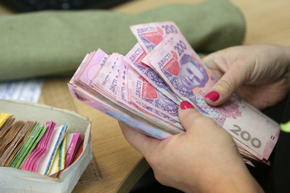 Школа на мільярди: як детінізація може врятувати українську освіту Школа на мільярди: як детінізація може врятувати українську освіту