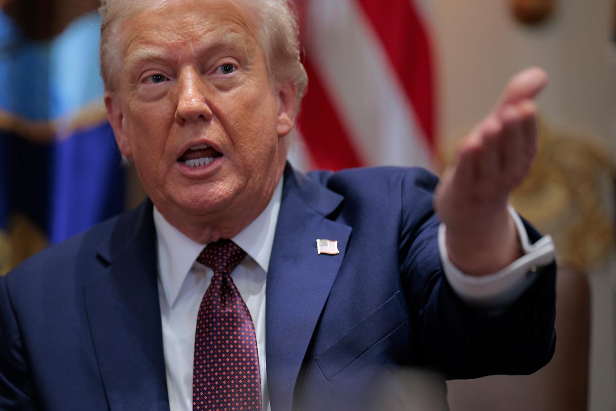 Почему Трамп считает, что Зеленский и путин еще "не навоевались". Фото: GettyImages/Автор- Chip Somodevilla трамп путин