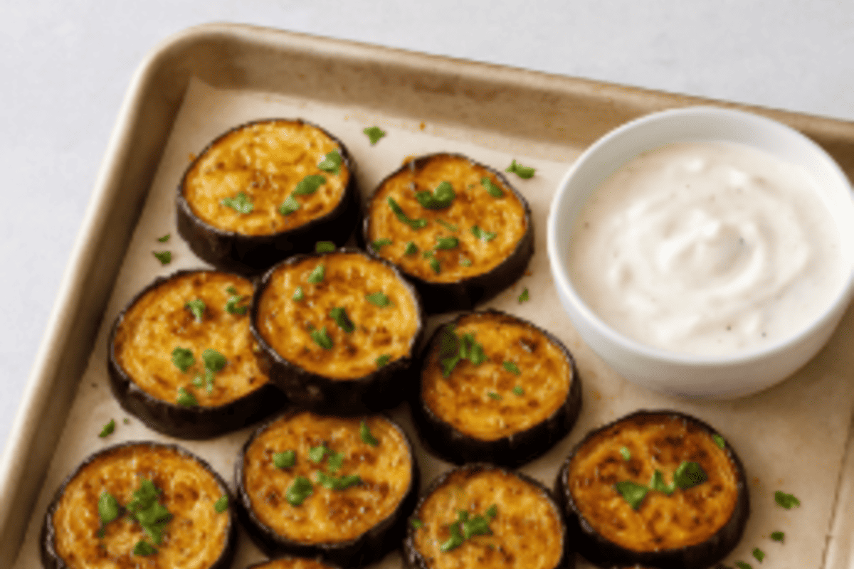 Запечённые баклажаны с сыром — простой и вкусный гарнир