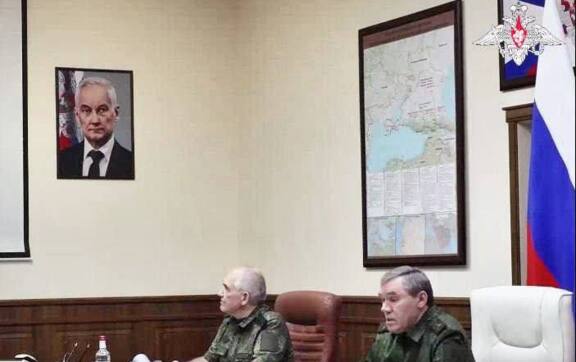 герасимов на брифінгу показав карту України, де вже «захоплені» Одеська й Миколаївська області
