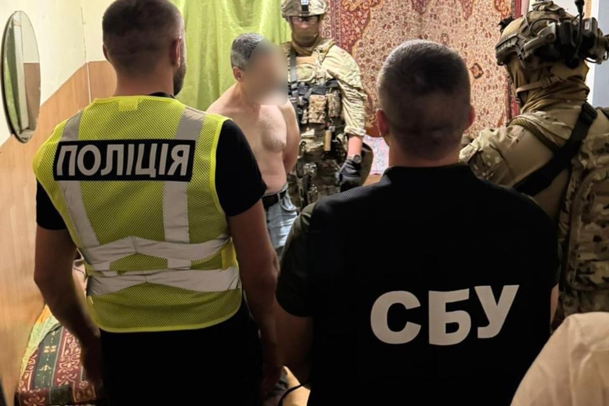 Росіяни шантажували підозрюваного у вбивстві Парубія інформацією про зниклого безвісти на війні сина – ЗМІ/Фото: Нацполіція Кілера шантажували сином: ЗМІ повідомляють нові деталі вбивства Парубія