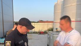Підмінювали хімікати для водоканалів: організатору та трьом спільникам загрожує до 12 років тюрми/Фото: Нацполіція Підмінювали хімікати для водоканалів: організатору та трьом спільникам загрожує до 12 років тюрми/Фото: Нацполіція