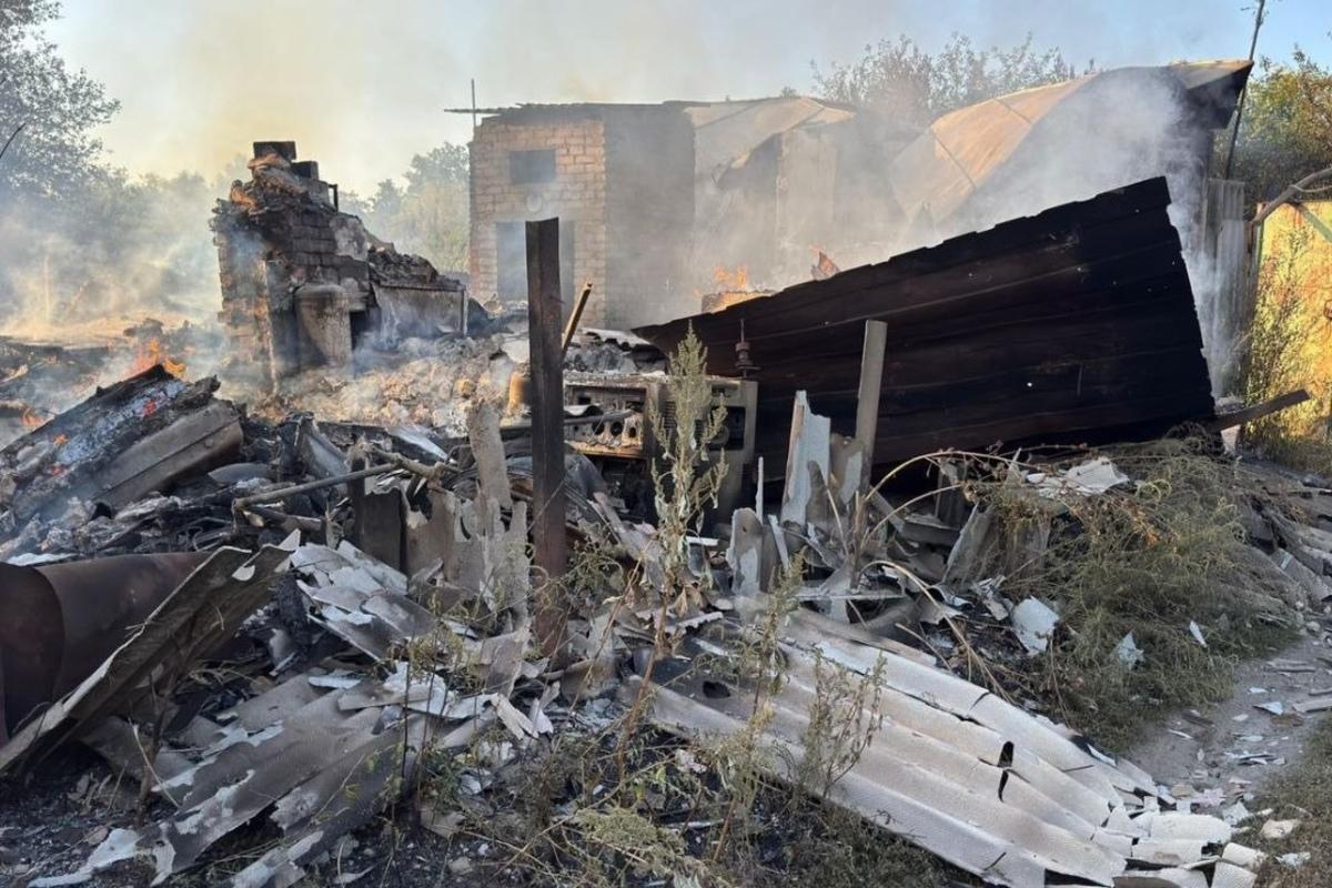Наслідки атаки України 1 вересня/Фото: Нацполіція На Запоріжжі подружжя загинуло у власному будинку він удару КАБом: наслідки атак за добу