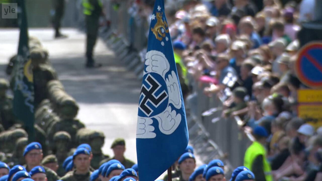 Финляндия уберёт свастику с флагов своих ВВС, чтобы не злить союзников
