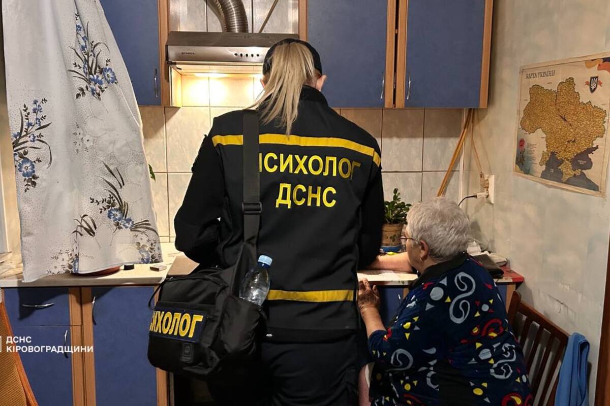 На Кіровоградщині внаслідок російської атаки постраждали 5 людей, пошкоджено житлові будинки/Фото: ДСНС На Кіровоградщині внаслідок російської атаки постраждали 5 людей, пошкоджено житлові будинки/Фото: ДСНС