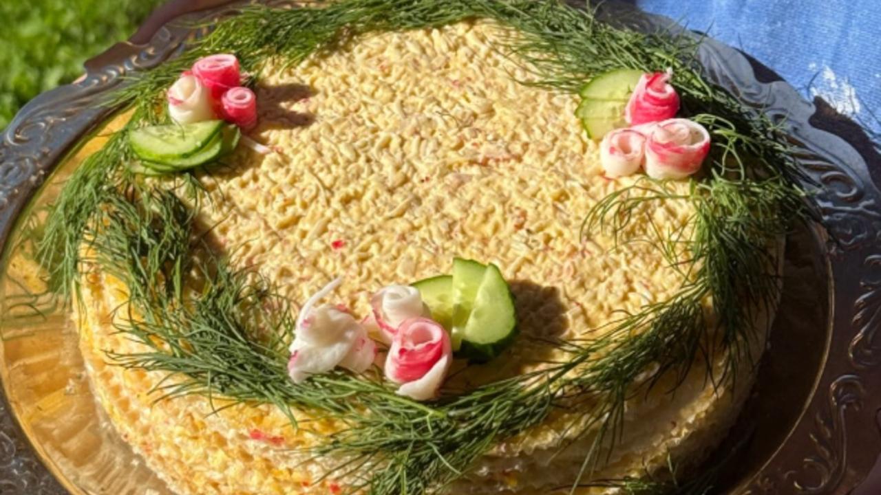Вафельный торт по-новому: закуска, которая впечатляет