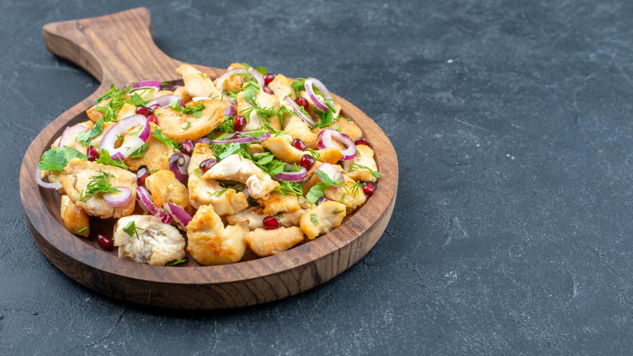 Осенний салат с каштанами - необычное сочетание вкусов, которое удивит гурманов