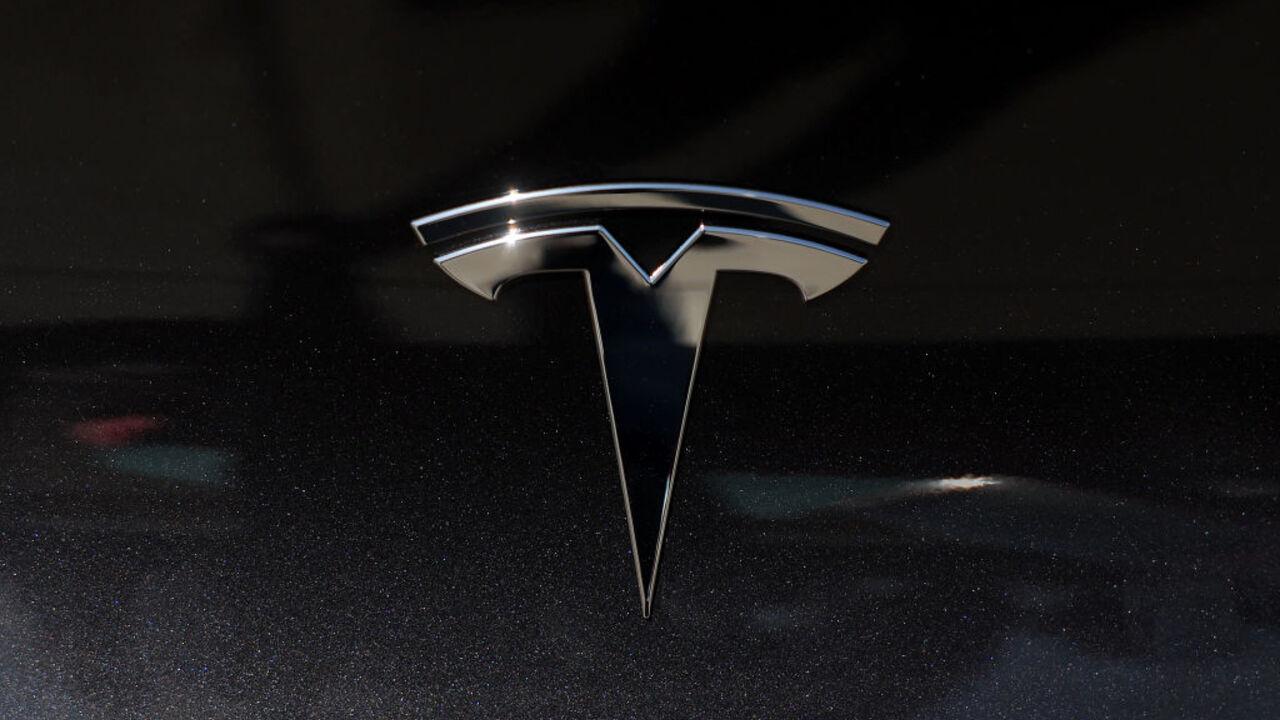 Вот три классные фишки Tesla, о которых большинство водителей не знают