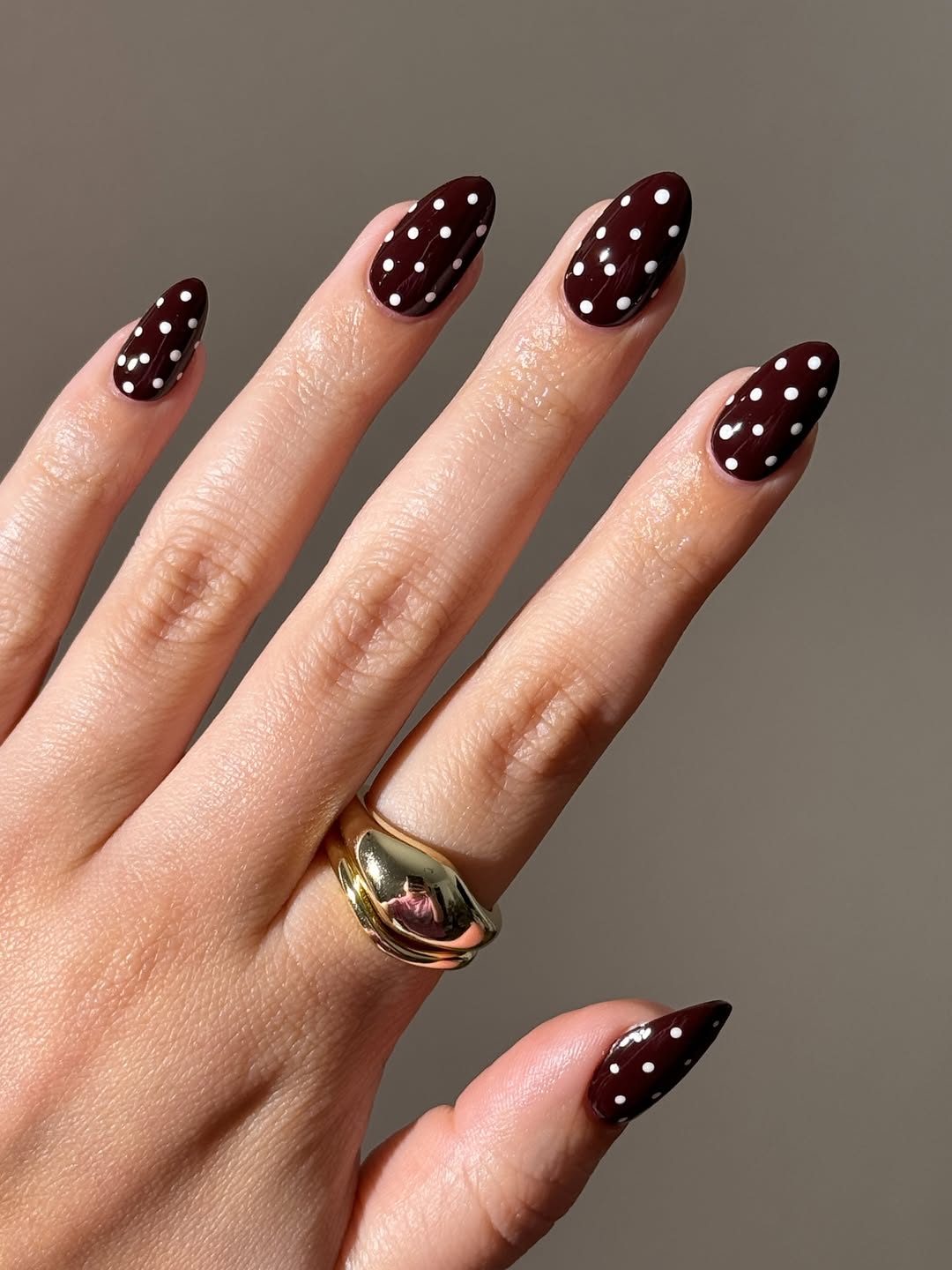 Фото: Instagram @avrnailswatches