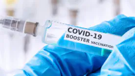 Молоді дорослі vs. літні люди: наскільки бустери Covid захищають від госпіталізації та смерті