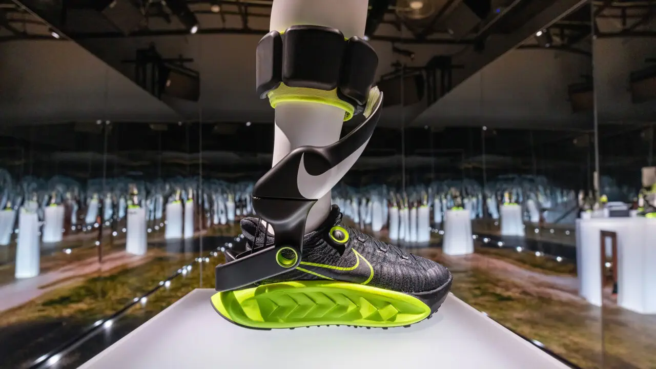 Кроссовки Nike Project Amplify - электрический велосипед для ног! Бег вверх как по ровному