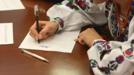 Участники раскритиковали чтение Радиодиктанта, назвав его "худшим за последние годы"