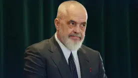 Премьер Албании шокировал заявлением о беременности министра Диеллы, которая родит 83 помощников