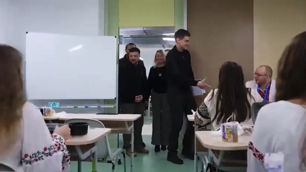Головні новини: перші рішення уряду після скандалу, кібератака на оборонні сайти Данії і відновлення