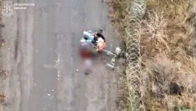 На місці загинули дві жінки, ще один чоловік помер дорогою до лікарні. Одна людина поранена