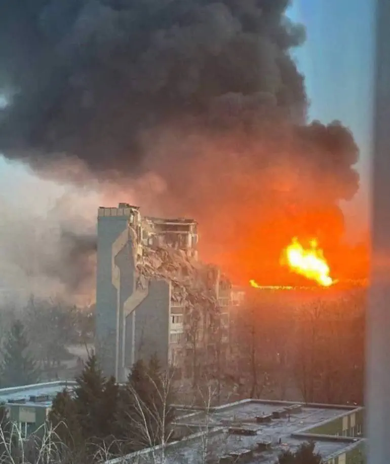 Тернополь. Попадание в многоэтажку