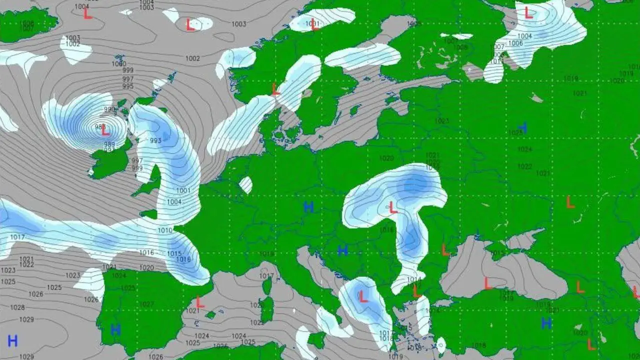 Каток и релакс: где будет гололедица и снег, а где светит почти +17