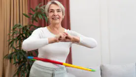 Як більше рухатися, не займаючись у спортзалі: 11 хитрих способів на кожен день