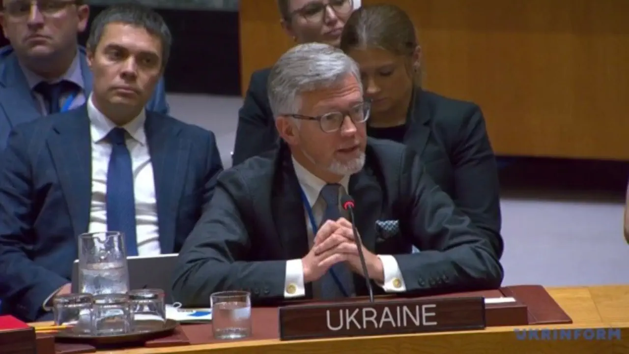 Вибори в Україні, зупинка роботи НПЗ в рф і разка заява на Радбезі ООН - головні новини
